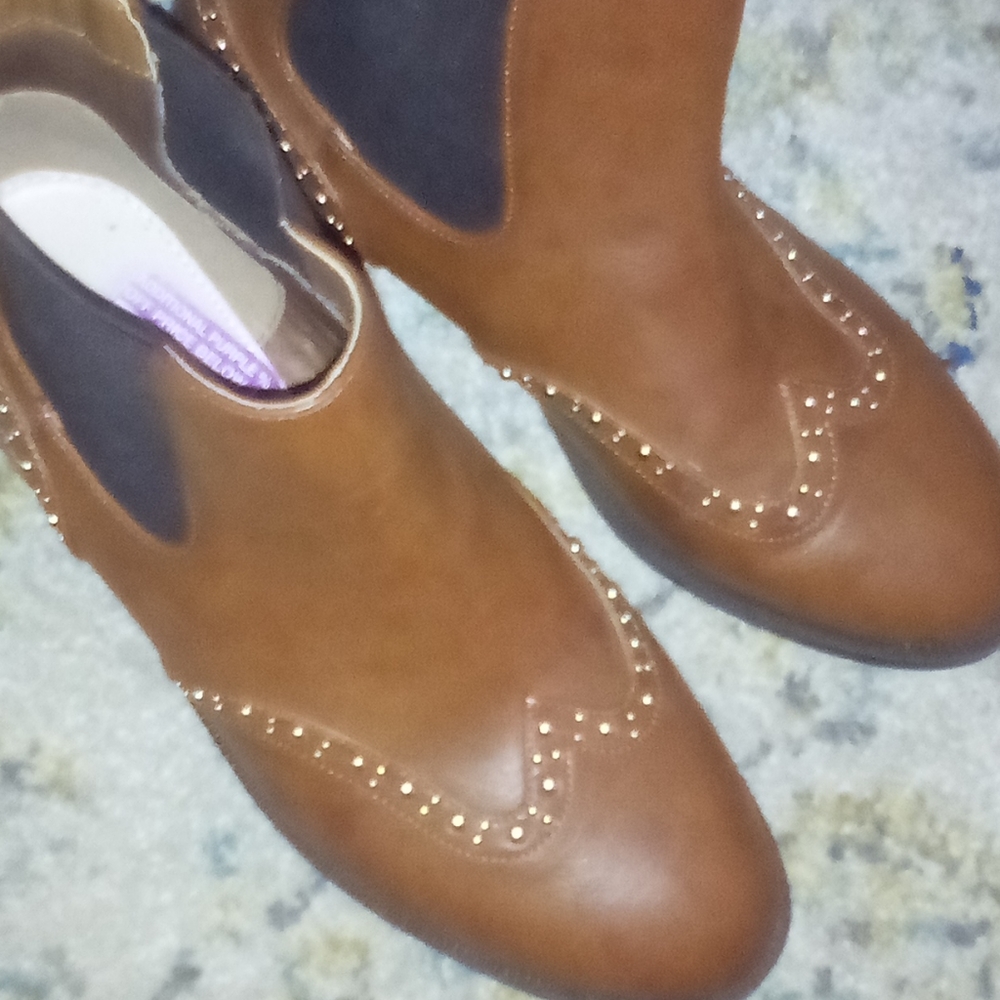 NWOT brown boots - Picture 2 of 5